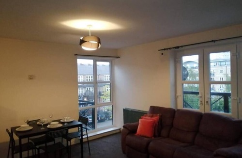Bromley South Apartment | House - Sleeps 8 & Free Parking