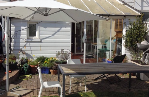 Bexhill-on-Sea House | House - Sleeps 8 - Pet friendly - Garden - Parking