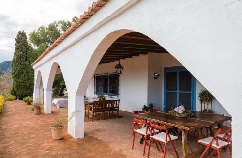 Nules House | House -Sleeps 8-Natural Pool-Pet Friendly