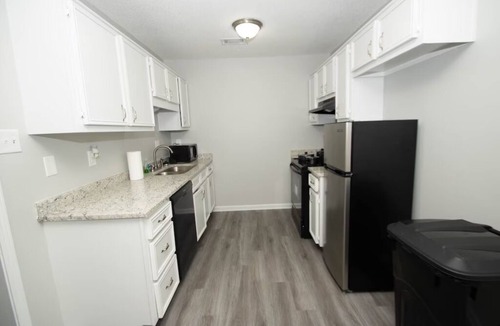 North Little Rock House | House - Sleeps 9 - Parking - Patio