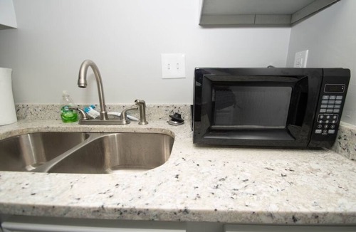 North Little Rock House | House - Sleeps 9 - Parking - Patio