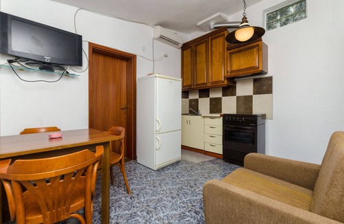 Rogac House | House Slišković (38792-K1) - Rogac - island Solta