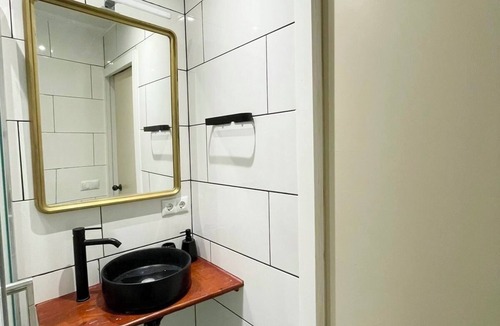 Barceloneta Apartment | HOUSE STEPS FROM THE SEA