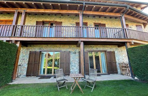 Riu de Cerdanya Ski Chalet | House surrounded by mountain and nature