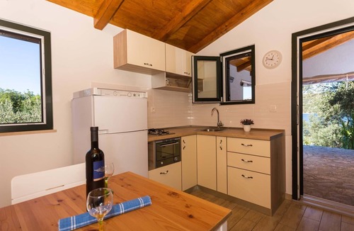 Businci House | House SVETA FUMIJA 2-beachfront, with private boat
