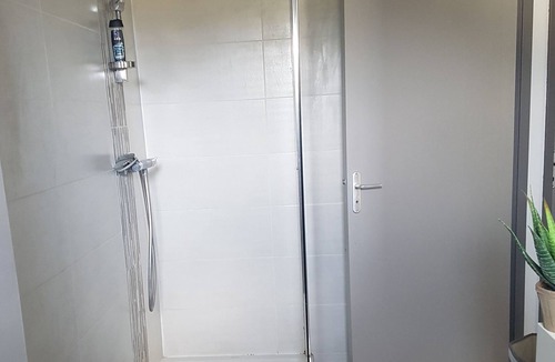 Le Cannet-des-Maures House | house, terraces, jacuzzi