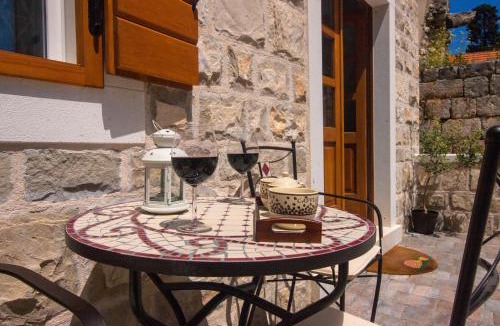 Vrboska House | House Tia