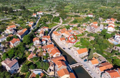 Vrboska House | House Tia