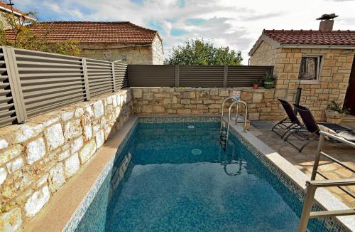 Donje Selo House | House Tihana