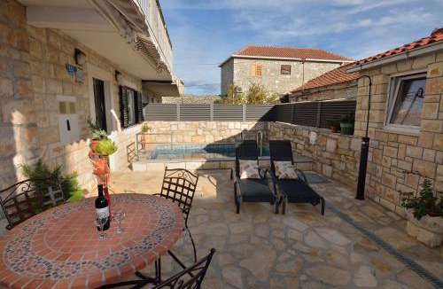 Donje Selo House | House Tihana