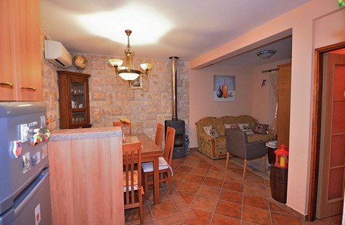 Donje Selo House | House Tihanka (71831-K1) - Grohote