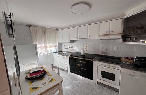 Carballeda de Valdeorras House | House to enjoy Valdeorras and Bierzo, the Medulas Natural Park.