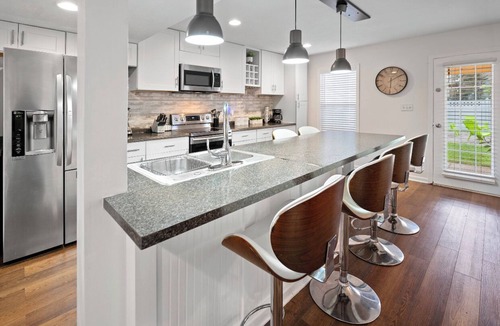 La Vergne House | House to Stay