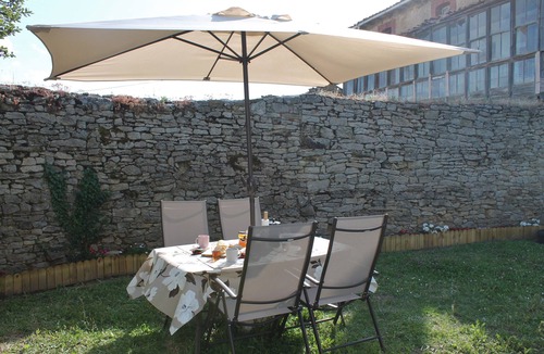 Pomar de Valdivia House | House: Valdivia's portal