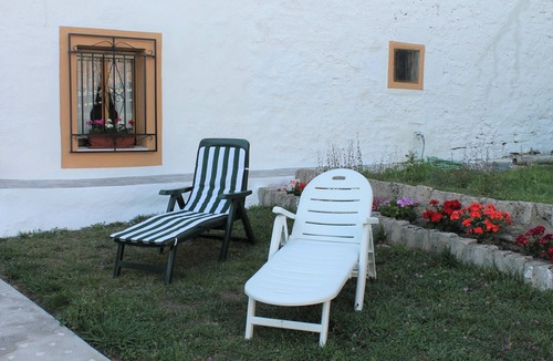 Pomar de Valdivia House | House: Valdivia's portal