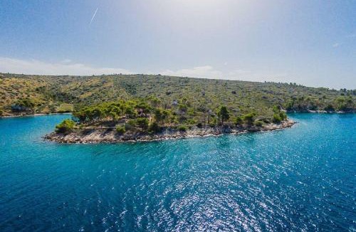 Cove Makarac (Milna) House | House Vesna Kupinova