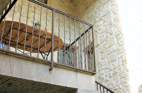 Saint-Dezery House | House Vigneronne