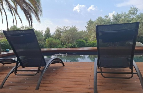 Bouc-Bel-Air House | House/Villa - Bouc bel air, 5 bedrooms, 2000 sq meters garden with a swiming pool and a very nice view on montain.
