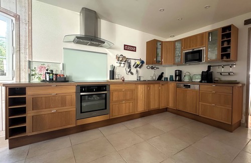 Bangor House | House/Villa - Le Palais