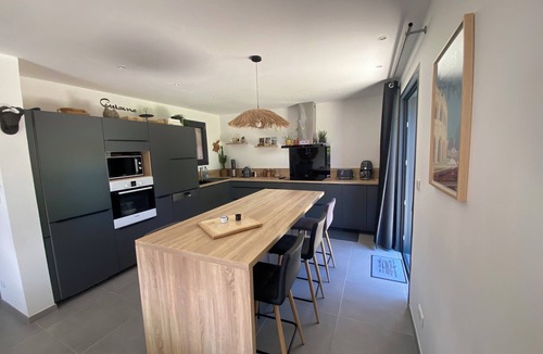 Les 3 Ponts Villa | House/Villa - Nîmes