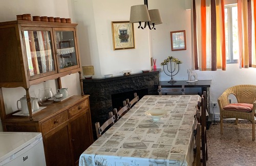 Pinseque Villa | House/Villa - Pinseque