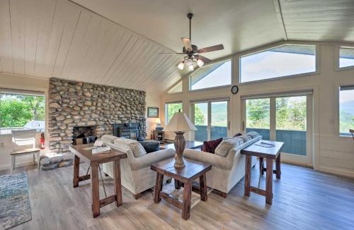 Jackson House | House w/Balcony ~ 5 Mi to Cranmore Resort!