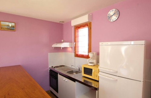 Surtainville Cottage | House West Coast Cotentin, Pets Allowed, Wifi