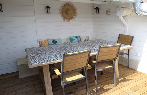 Chateauneuf-de-Gadagne House | House with panoramic terrace