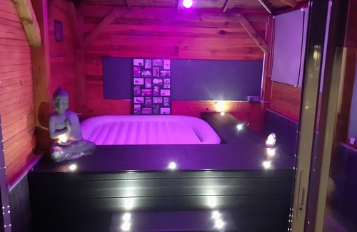Gallargues-le-Montueux House | House with swimming pool and jacuzzi