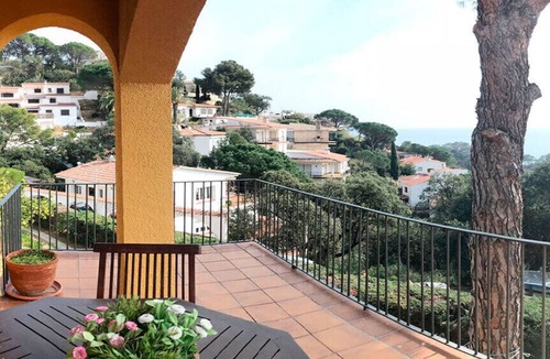 Canyet de Mar Ski Chalet | House with private pool in Rosamar, Costa Brava