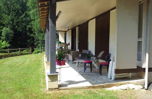 Saint-Hilaire-Peyroux House | House with private ponds