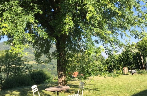 Saint-Martin-d'Uriage House | House with beautiful swimming pool and wooded garden inviting you to laze around