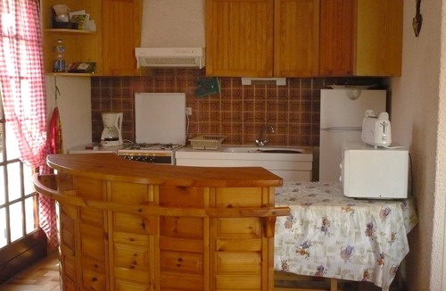 Saint-Vincent-sur-Jard Villa | house with fenced in subdivision quiet environment.