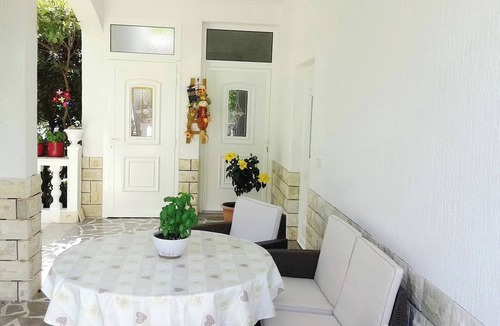 Banjol Villa | house with 3-bedroom apartment in perfect Rab with AC