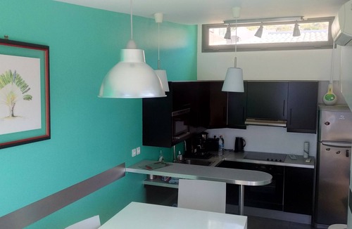 8th Arrondissement House | House with 3 bedrooms, 2 bathrooms, amazing sea view, feet in water