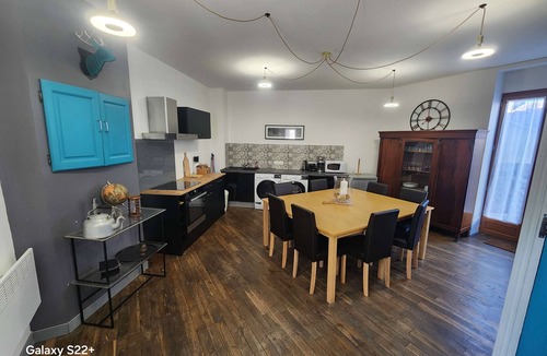 Saint-Germain Condo | House with 4 Private Suites