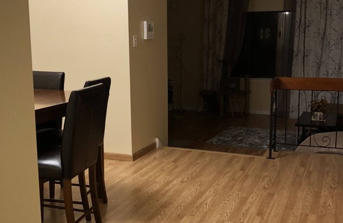 Somerton House | House with a backyard .