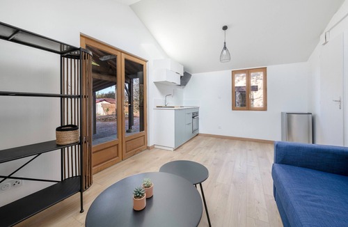 La Plaine-sur-Mer House | House with an extension for 11 at 800m from the sea
