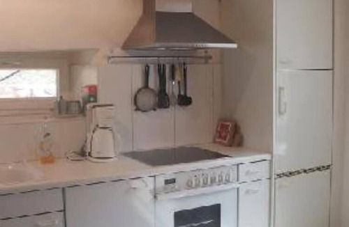 Passenans House | house with balcony and garden