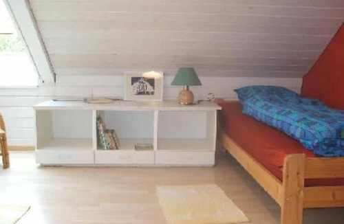 Passenans House | house with balcony and garden