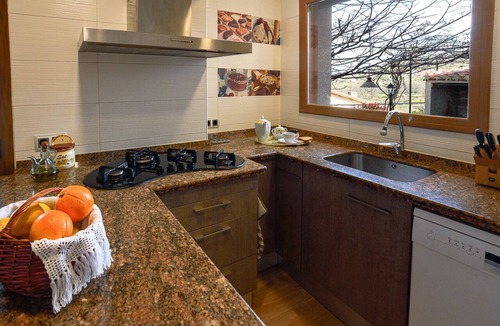 Casas del Castanar House | House with garden located in the Jerte Valley