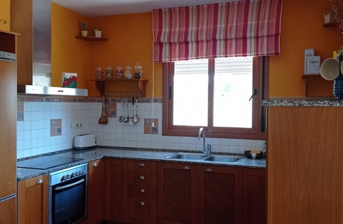 El Perello House | HOUSE WITH POOL FOR 6 P. WIFI 300 MT. THE BEACH