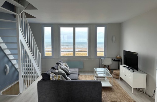 Blonville-sur-Mer House | House with feet in the sand