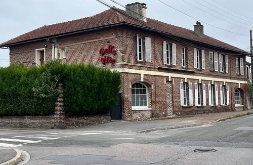 Villers-Cotterets House | House with fireplace and garden