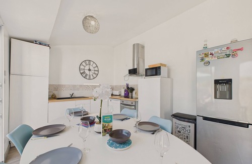 Les Sables d'Olonne Ski Chalet | House with a garden annex for 6