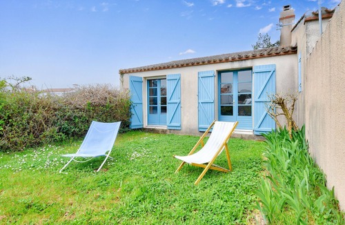 Noirmoutier-en-l'Ile Ski Chalet | House with garden at 300m from Sableaux beach