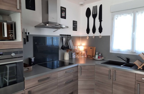 Saint-Romain-le-Preux House | House with barn, games, spa and survey