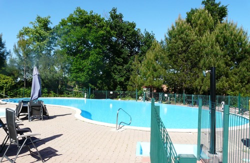 Saint-Julien-en-Born House | House with swimming pool in condominium