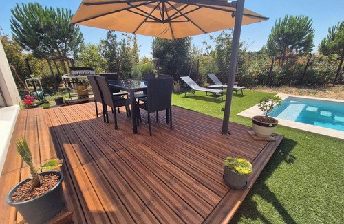 Le Somail House | House with heated pool, inflatable spa and sauna
