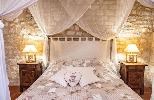 Labastide-de-Levis Apartment | House with garden, pool and spa